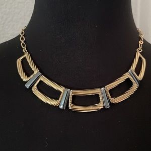 Geometric gold choker necklace